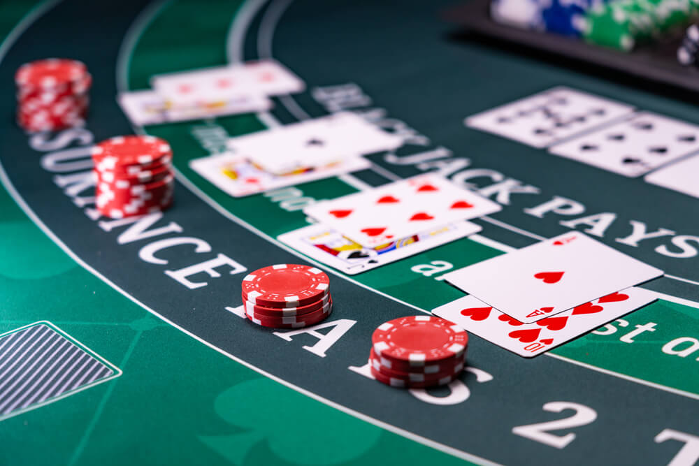 21+3 Blackjack: Een Uitgebreide Gids over Deze Populaire Blackjack Variant